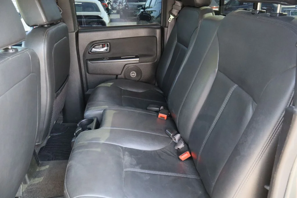 Used 2011 Gray Chevrolet 2LT image 23