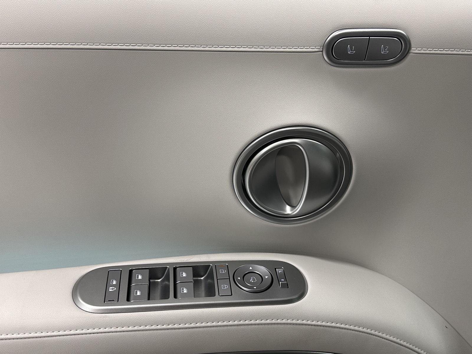 New 2027 Ecotronic Gray Pearl Hyundai Limited 8P image 30