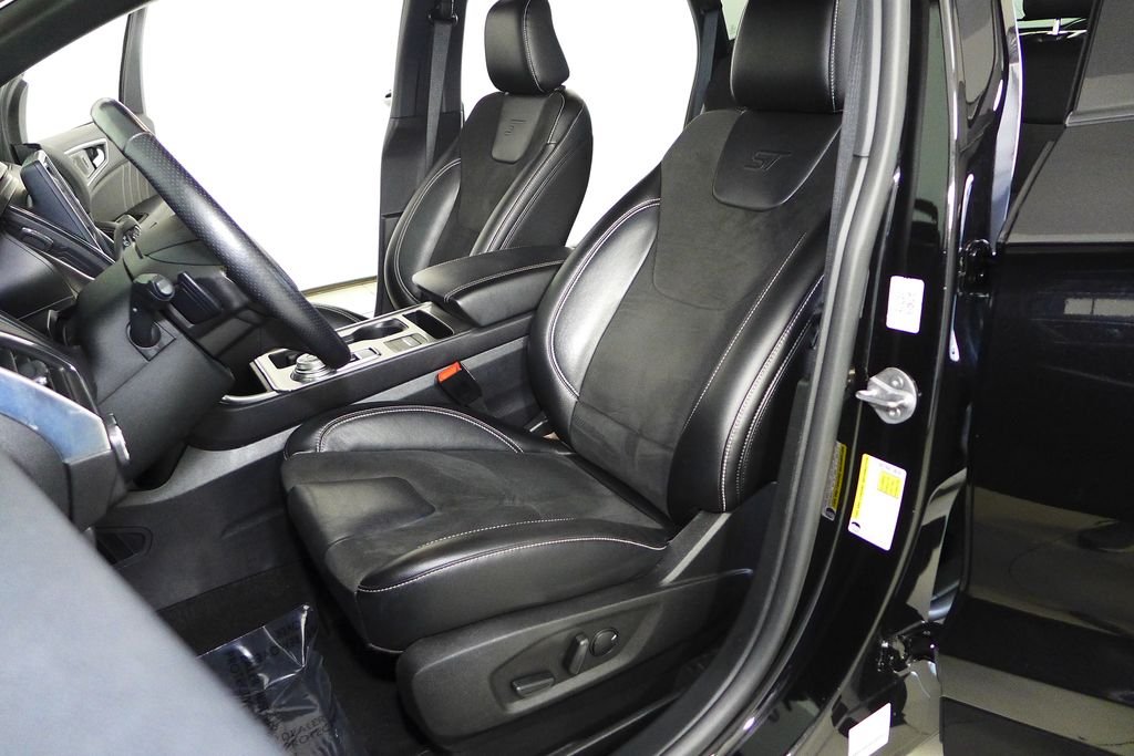 Used 2023 Black Ford ST image 21