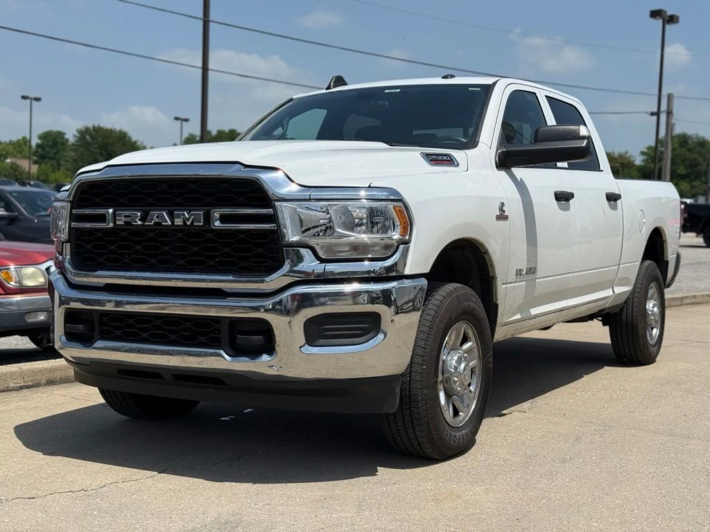 Used 2022 White Ram Tradesman image 2