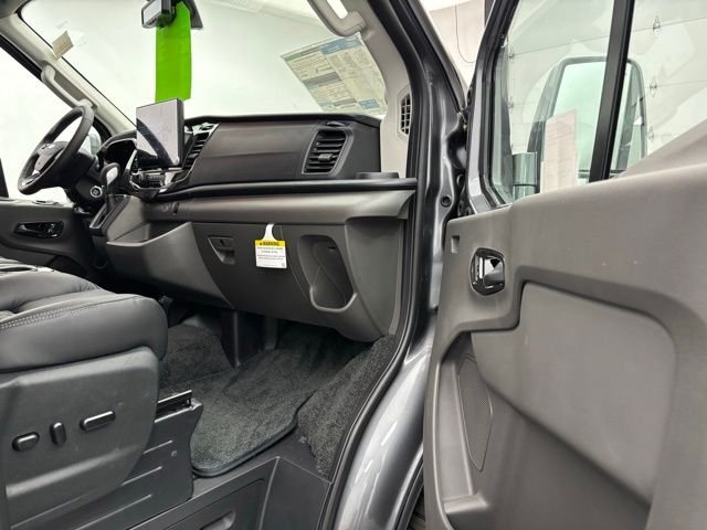 New 2026 Gray Ford Explorer Limited SE image 21