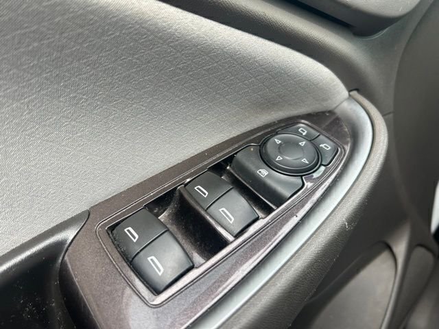 Used 2016 White Chevrolet LS image 14