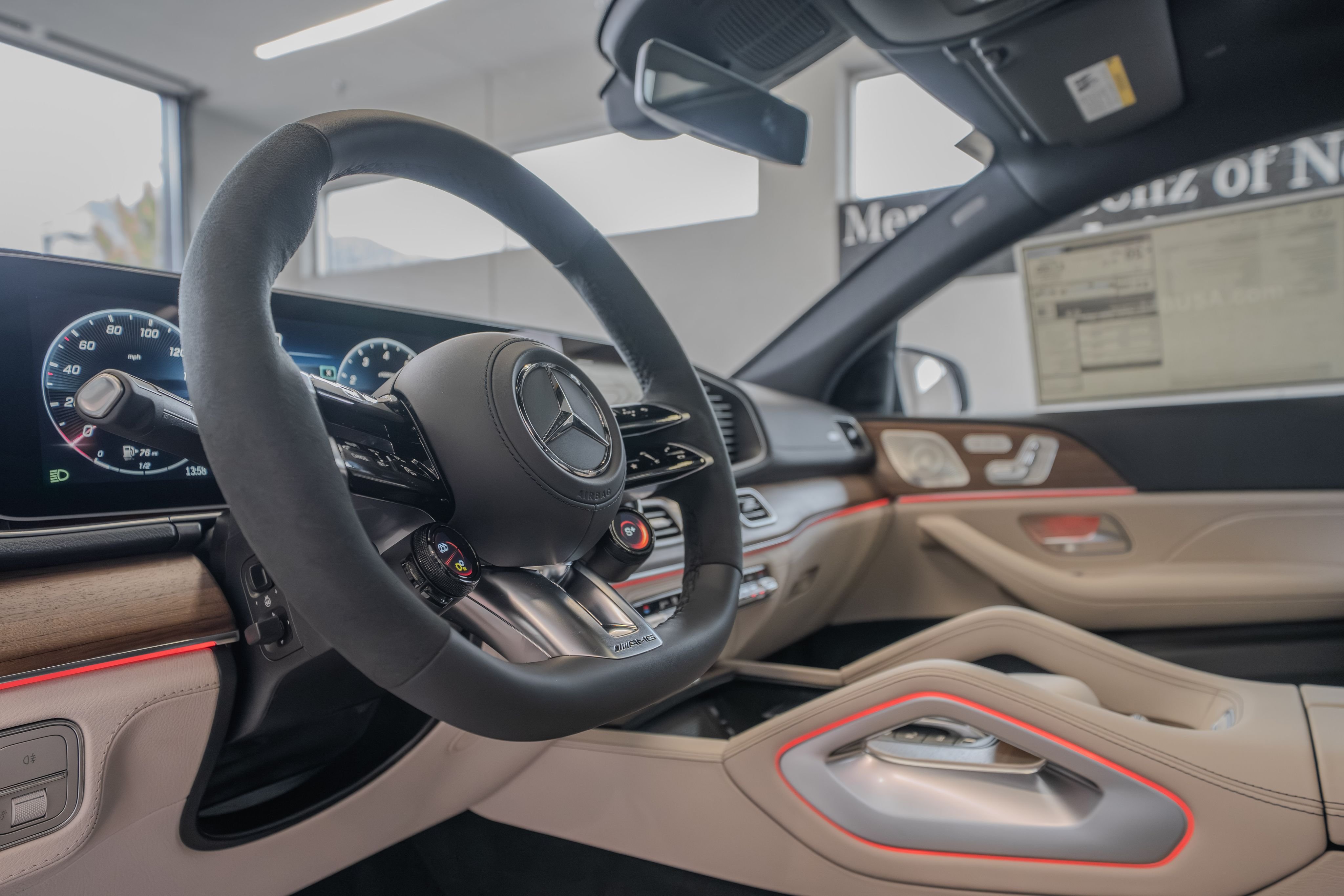New 2026 MANUFAKTUR Moonlight White Metallic Mercedes-Benz GLE 53 AMG® image 7