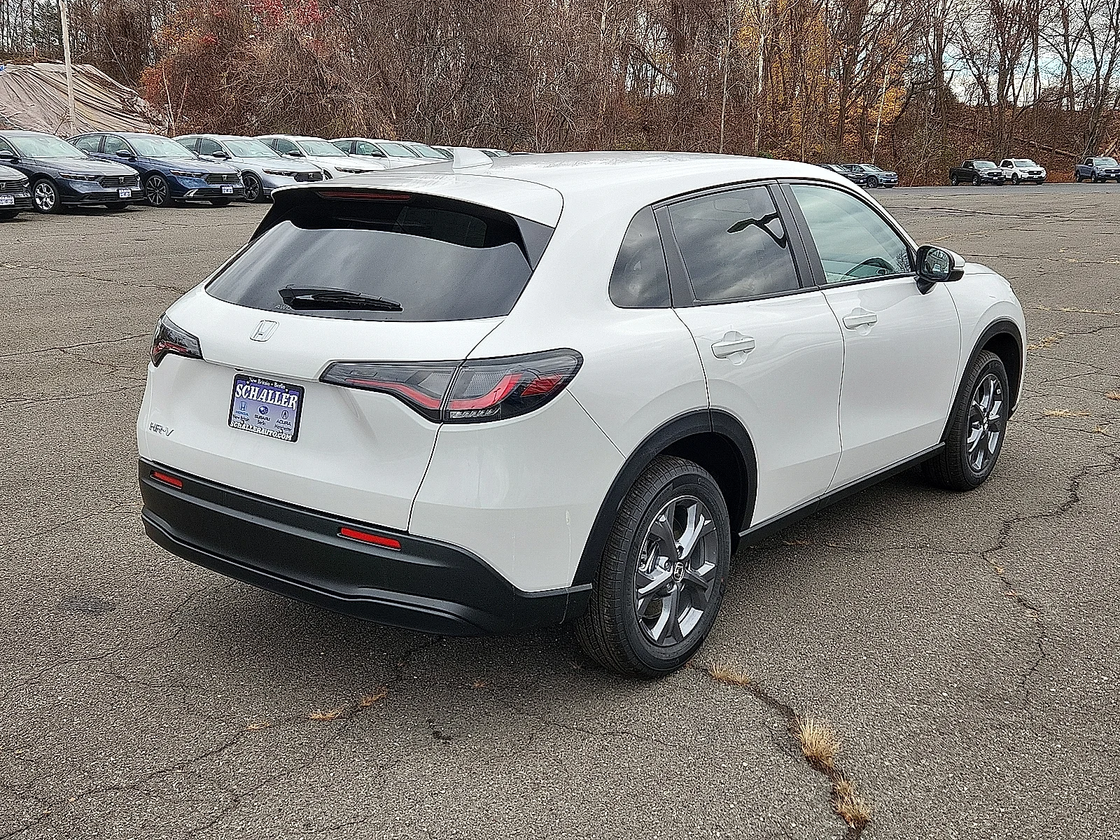 New 2027 Platinum White Pearl Honda LX AWD image 4