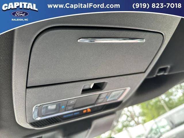 Used 2023 Black Ford Lariat image 31