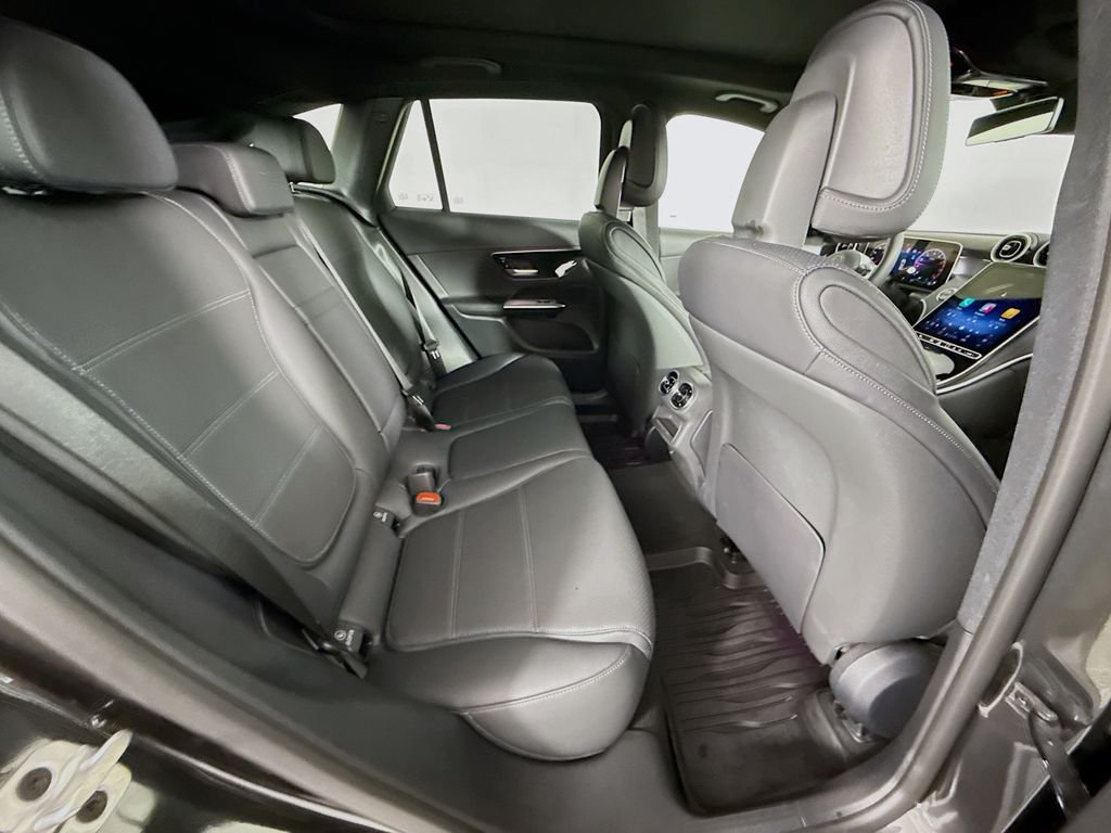 Used 2026 Gray Mercedes-Benz GLC 300 image 22