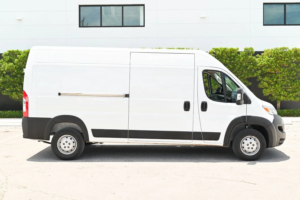 Used 2023 White Ram High Roof image 4