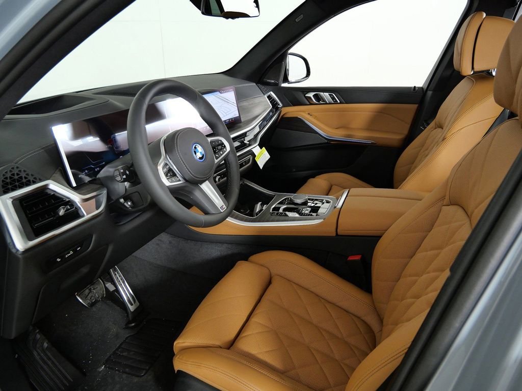 Used 2026 Brooklyn Grey Metallic BMW xDrive50e image 36