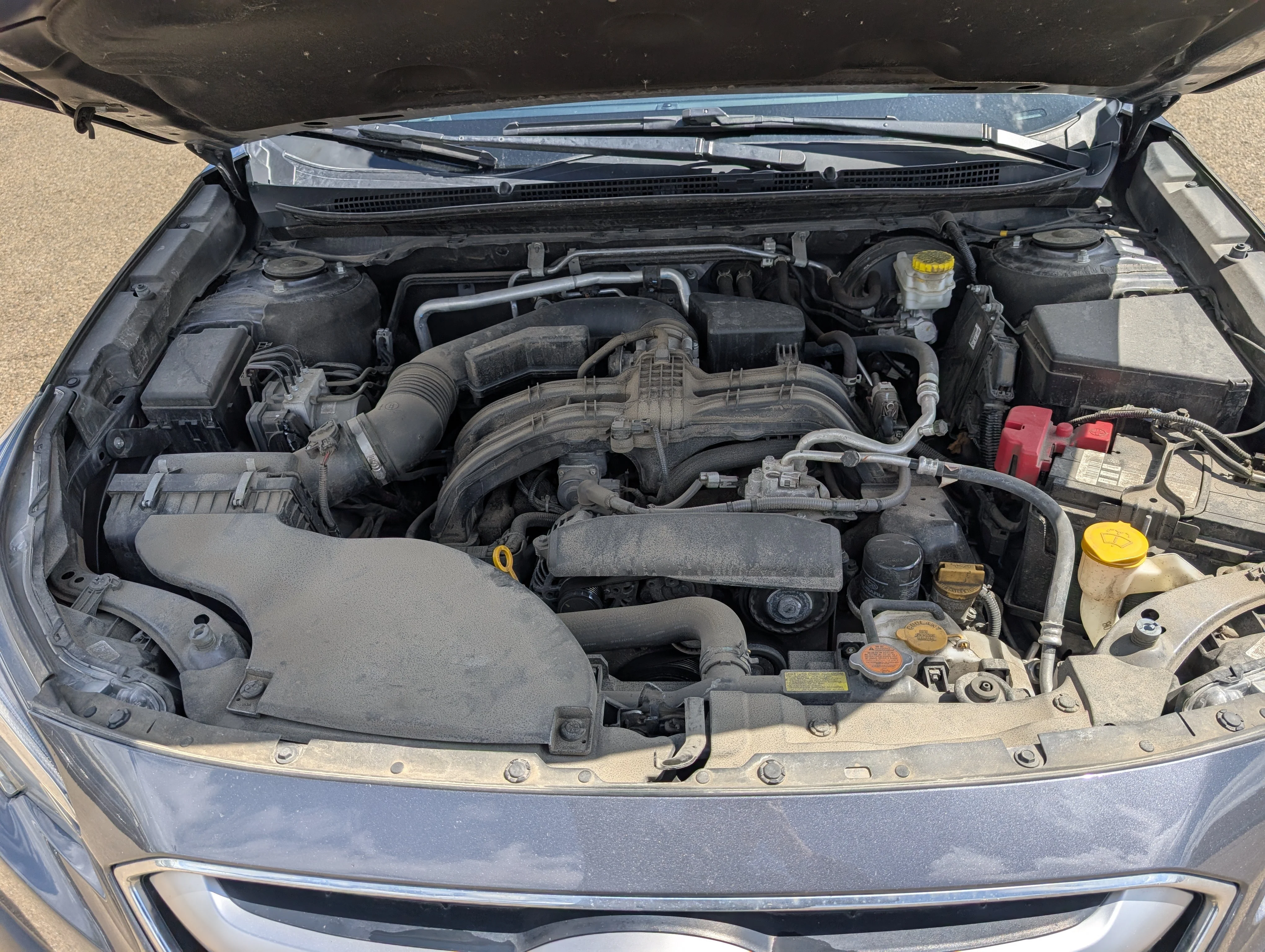 Used 2022 Crystal White Pearl Subaru Convenience image 32