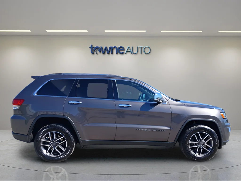 Used 2020 Gray Jeep Limited image 7