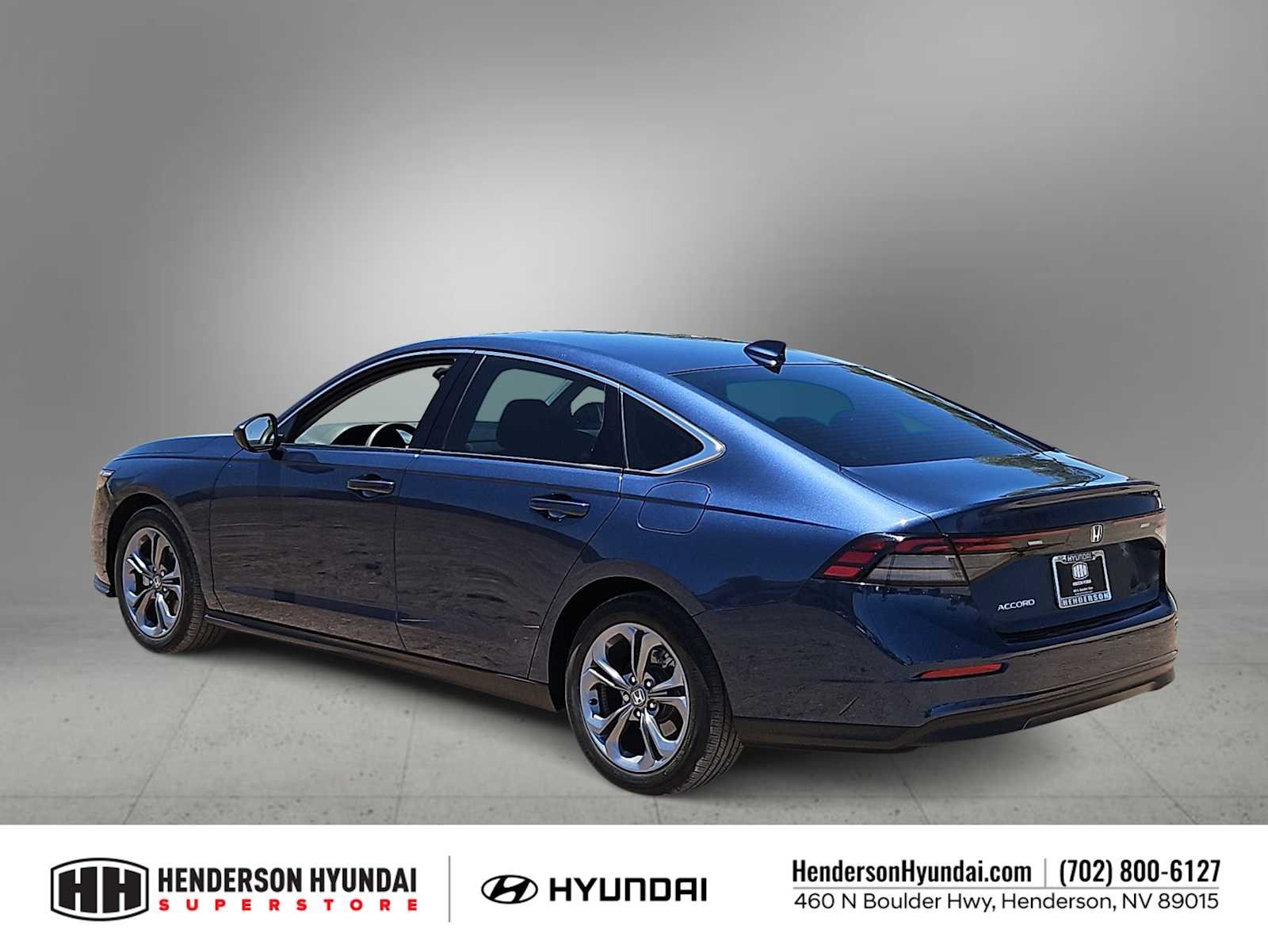 Used 2023 Canyon River Blue Metallic Honda EX image 6