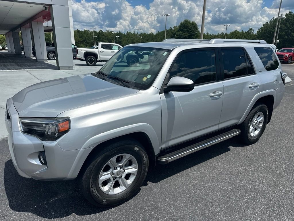 Used 2016 Silver Toyota SR5 image 2