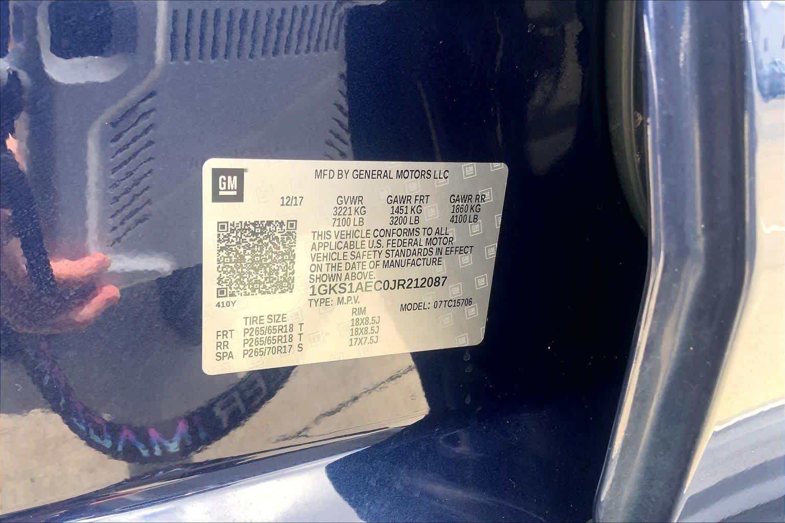 Used 2018 Dark Sapphire Blue Metallic GMC SLE image 33