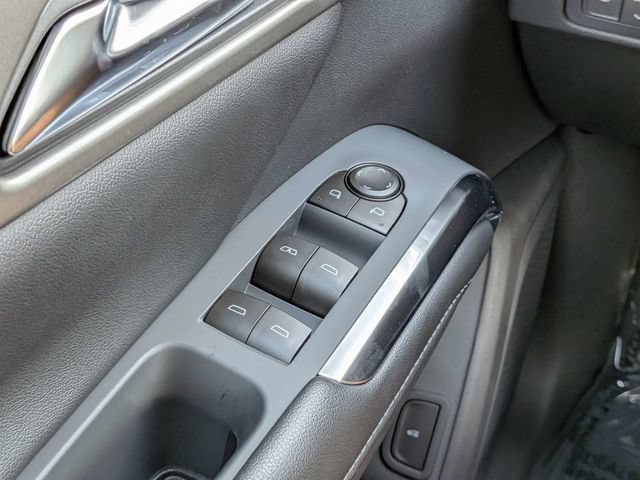 New 2027 Summit White Chevrolet LT image 22