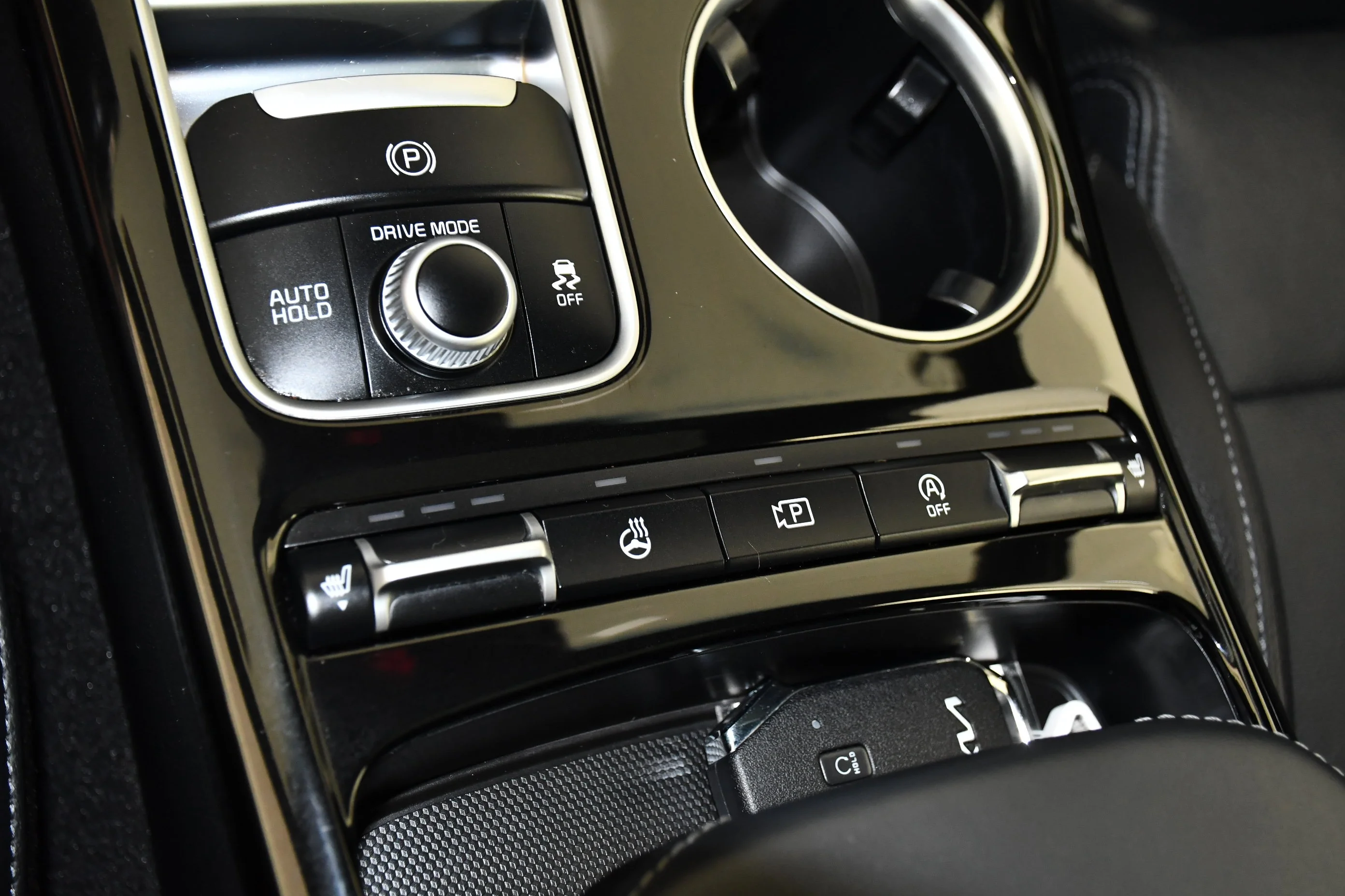 Used 2023 Panthera Metal Kia GT-Line image 32