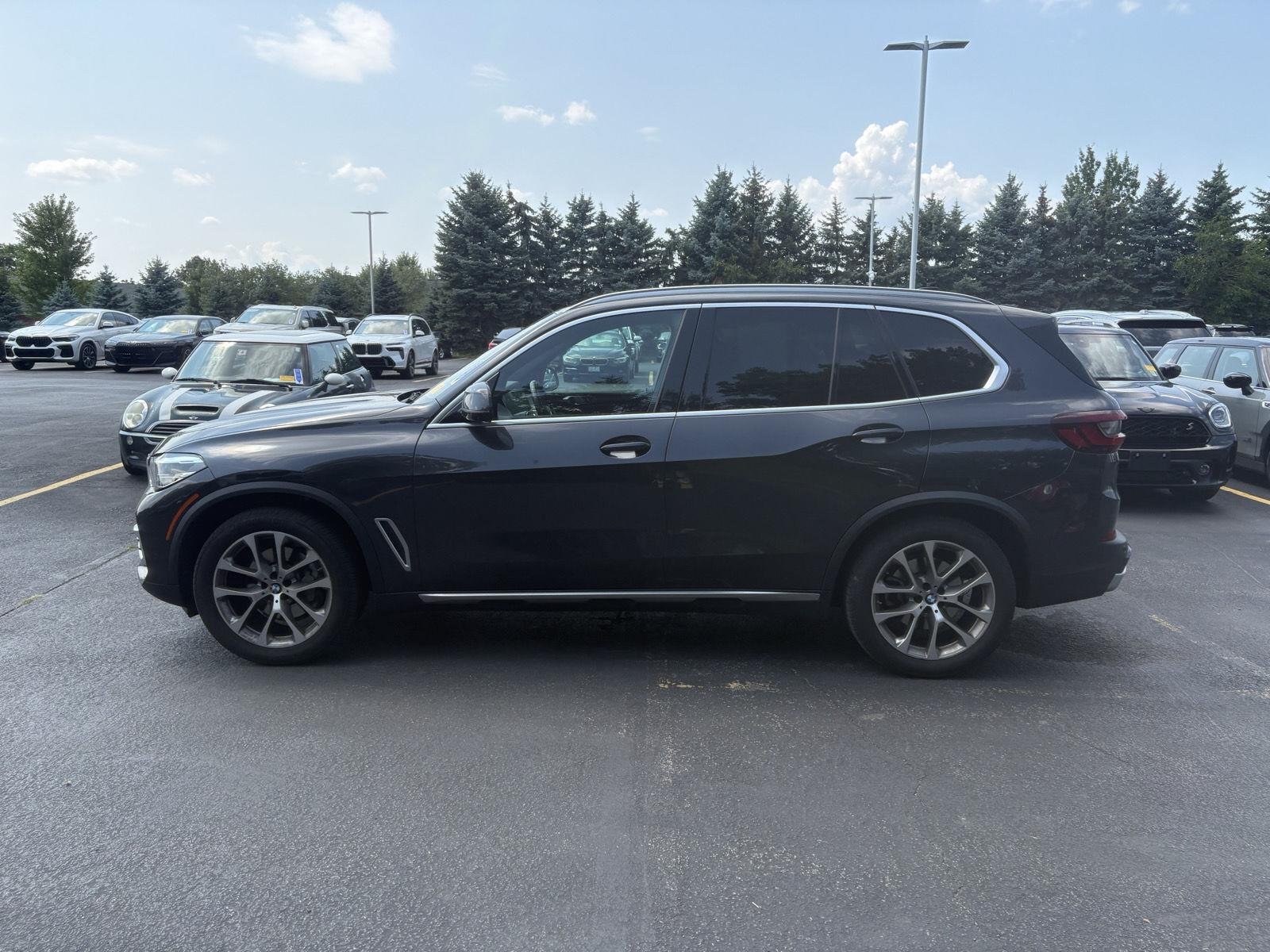 Used 2023 Dark Graphite Metallic BMW xDrive40i image 4