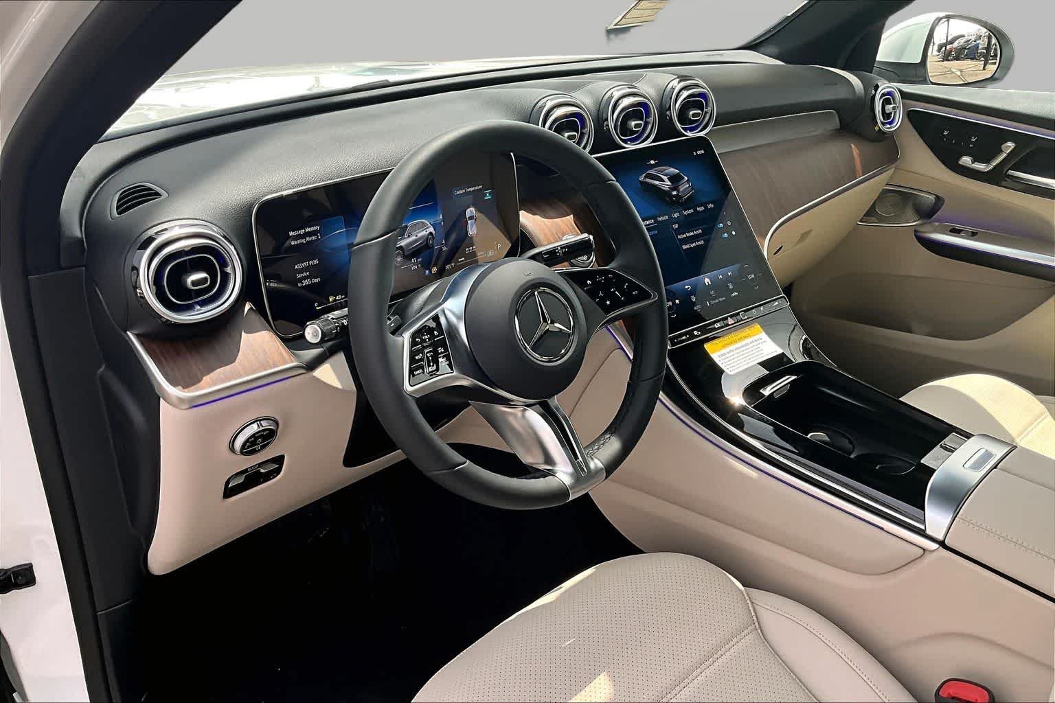 New 2027 Polar White Mercedes-Benz GLC 300 image 10