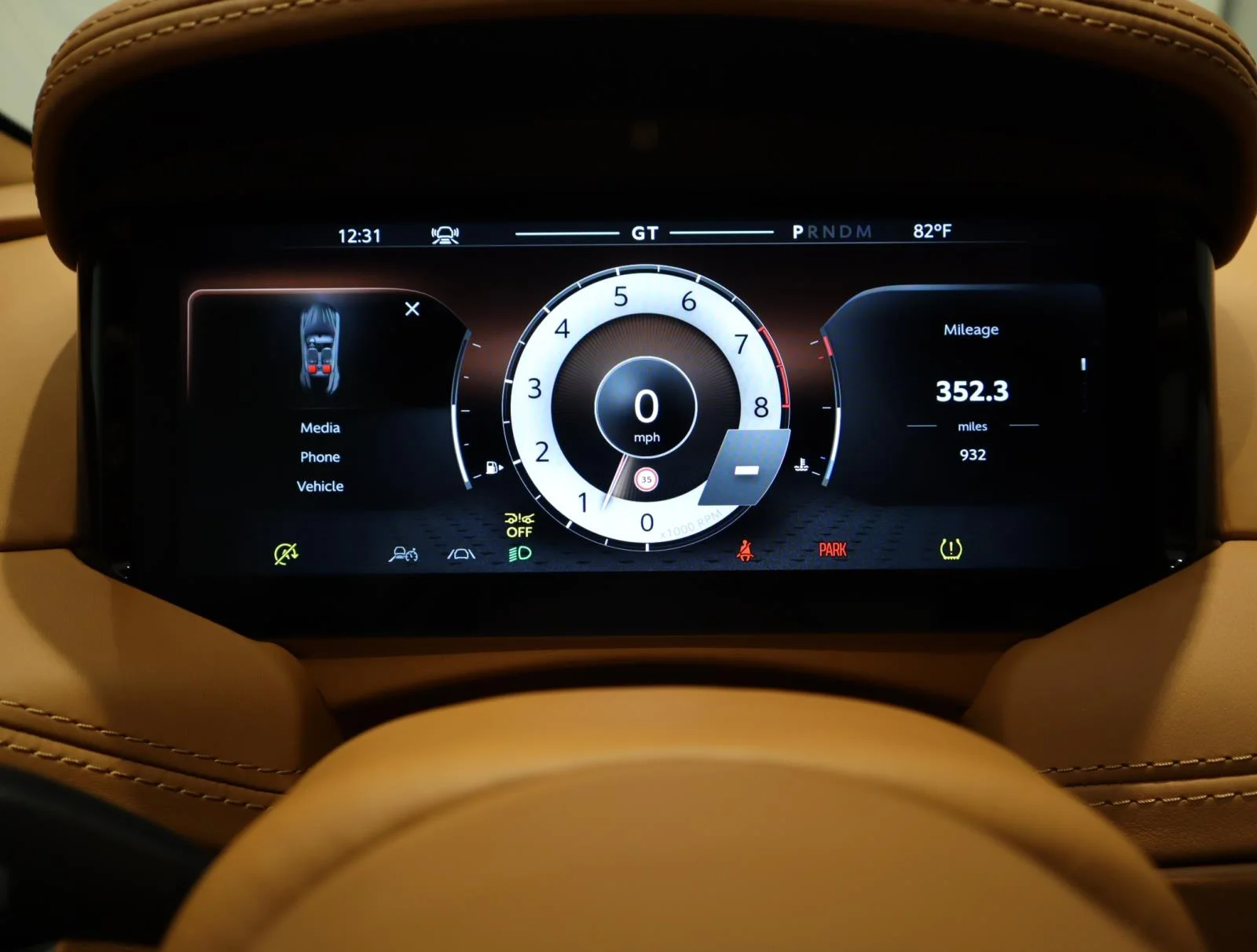 Used 2024 Zenith White Aston Martin Coupe image 38
