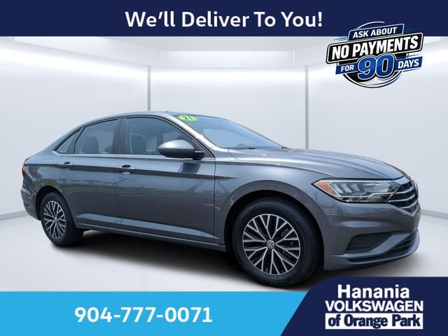 Used 2021 White Volkswagen  image 1