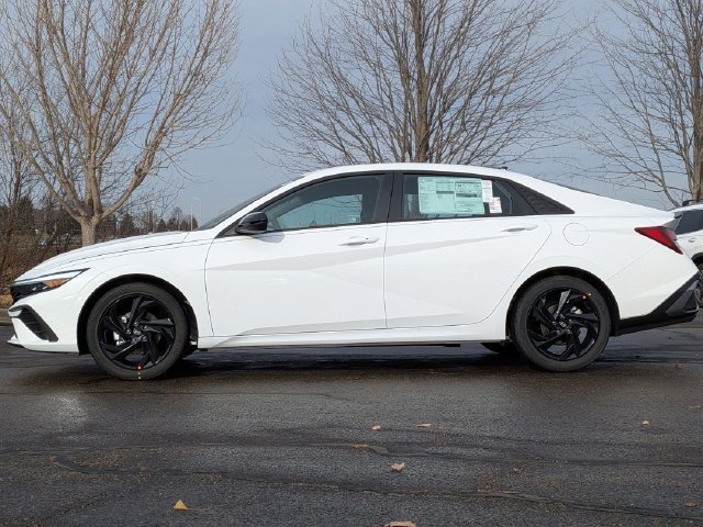 Used 2026 White Hyundai SEL Sport image 4