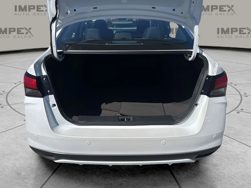 Used 2025 White Nissan 1.6 SV image 25