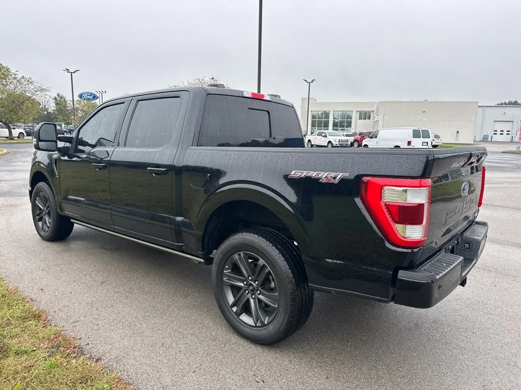 Used 2023 Black Metallic Ford Lariat image 5
