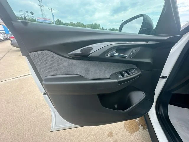 Used 2023 White Chevrolet LS image 24