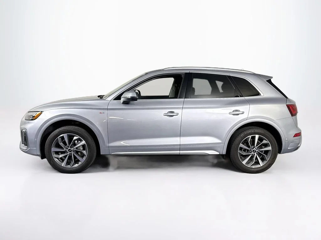 Used 2023 Florett Silver Metallic Audi 45 S line Prestige image 2