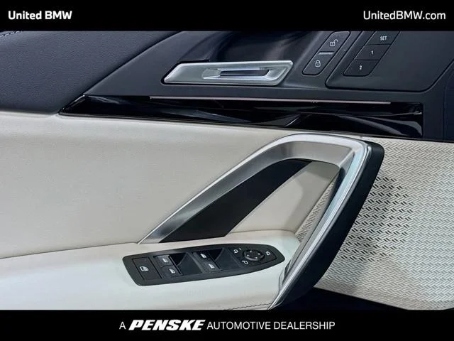 New 2026 Space Silver Metallic BMW X1 image 3