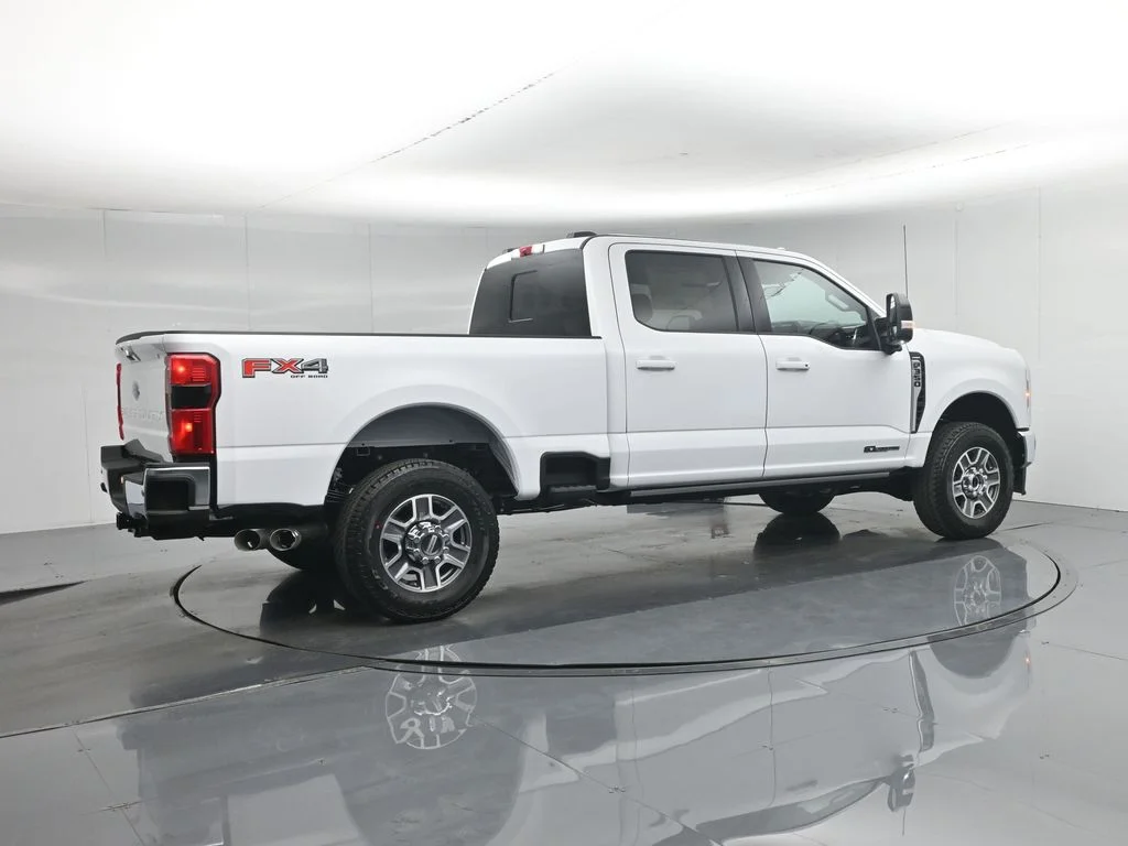 New 2026 Oxford White Ford Lariat image 29