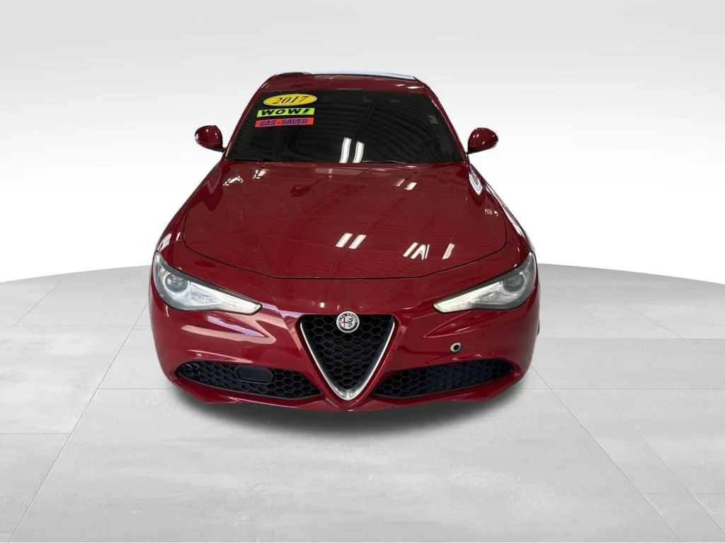 Used 2017 Red Alfa Romeo Base image 8