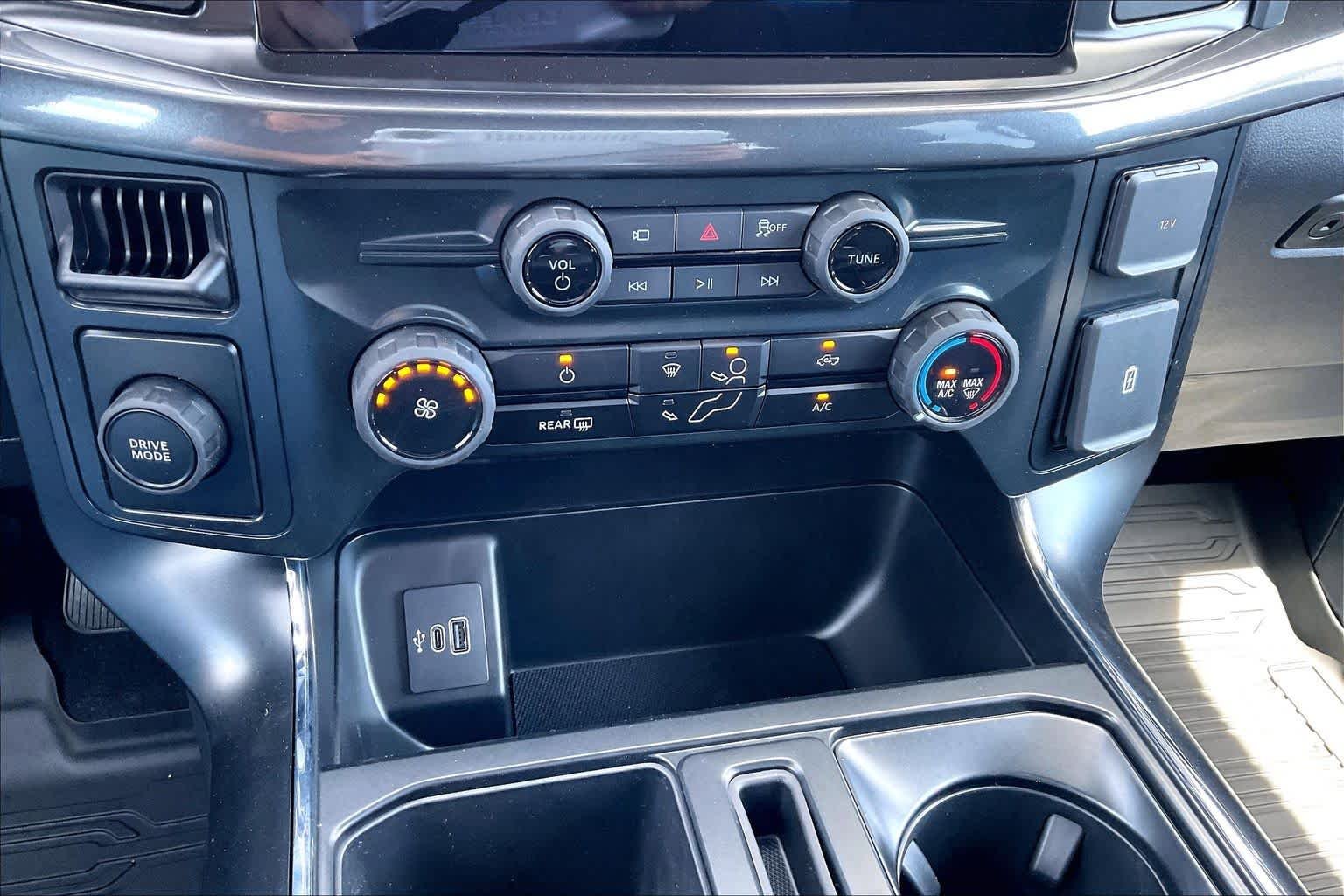 New 2026 Oxford White Ford STX® image 19