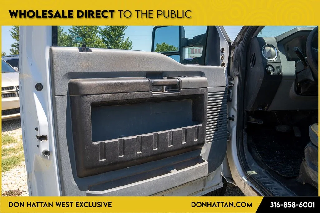 Used 2016 White Ford XLT image 10