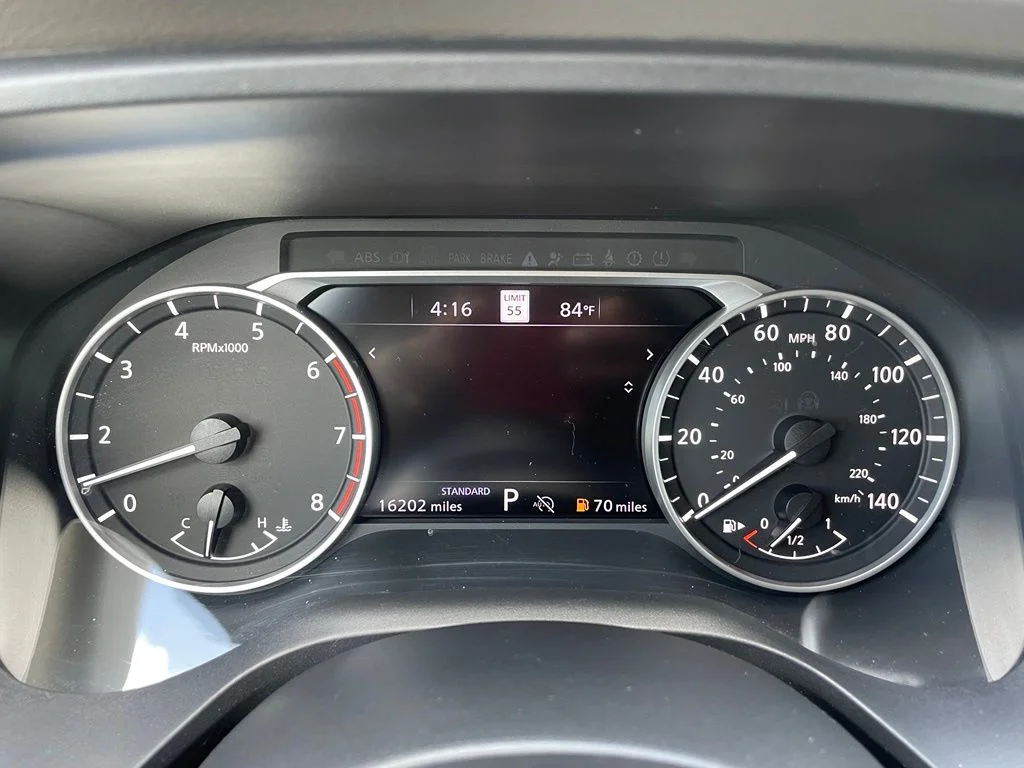 Used 2023 White Nissan SL image 7