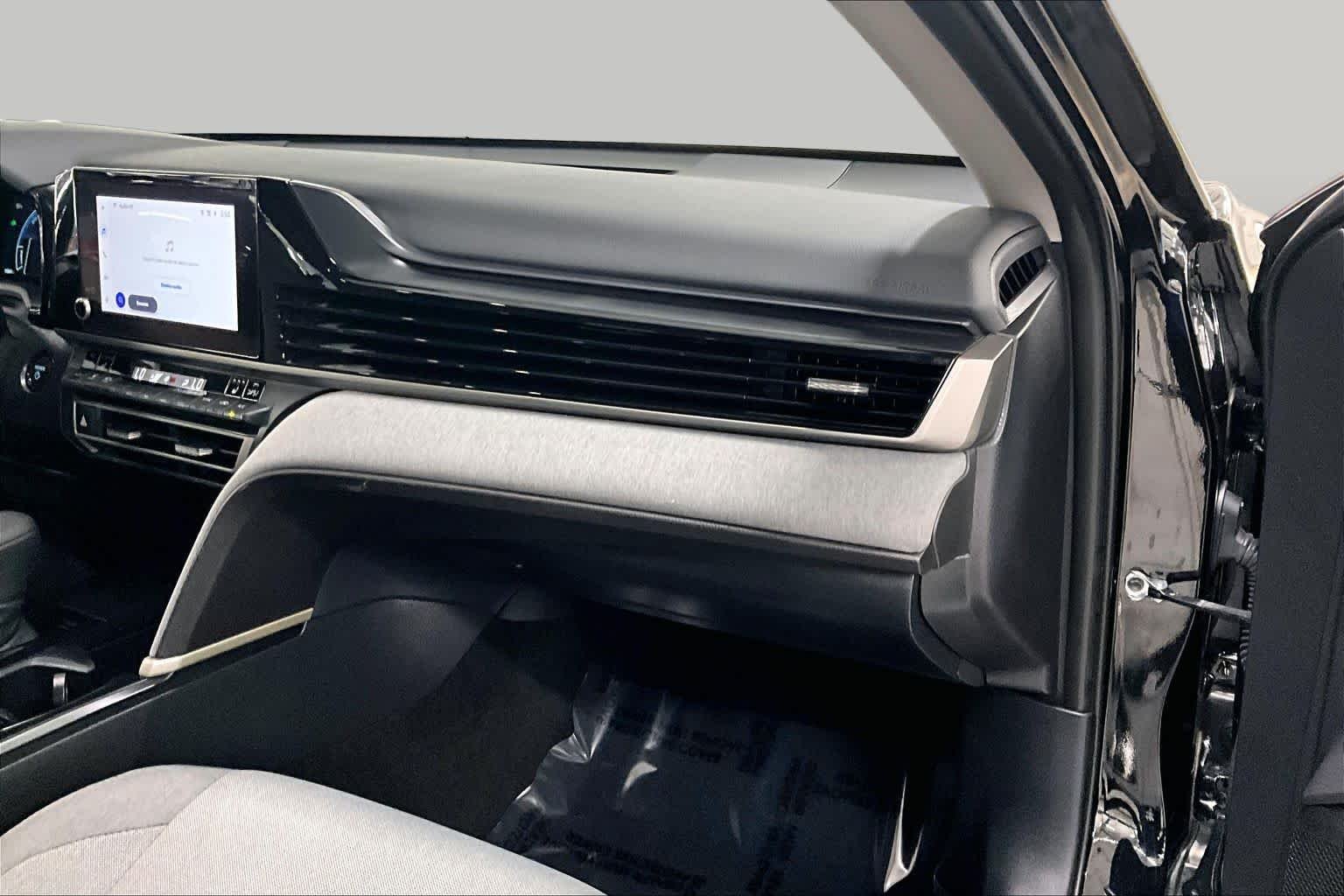 Used 2025 Midnight Black Metallic Toyota LE image 19