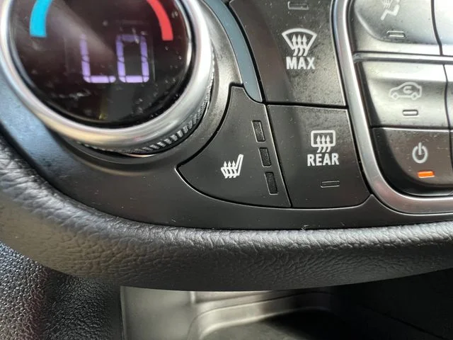 Used 2024 White Chevrolet LT image 27