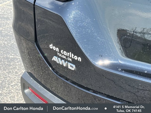 Used 2025 Crystal Black Pearl Honda Elite image 6