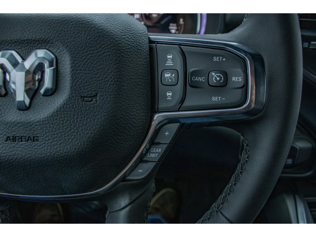 2026 RAM 3500 Laramie - Photo 21