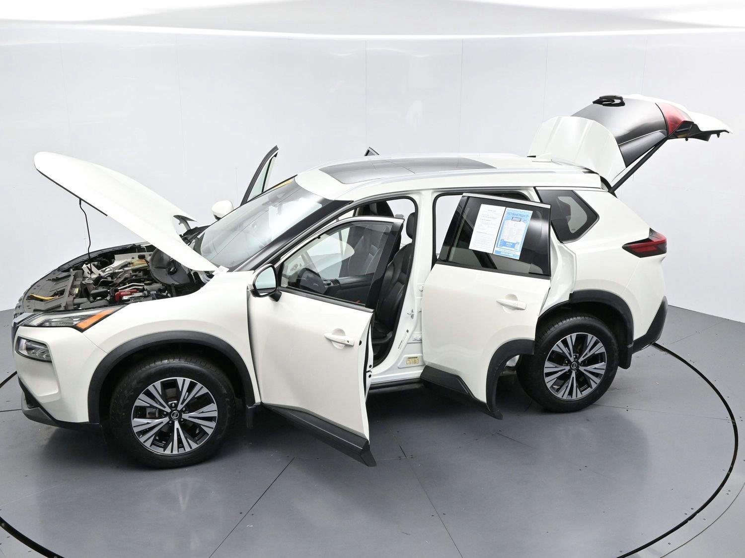 Used 2021 Pearl White Tricoat Nissan SV image 42