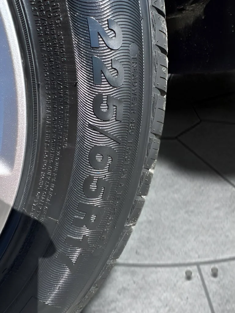 Used 2022 Black Toyota XLE image 33