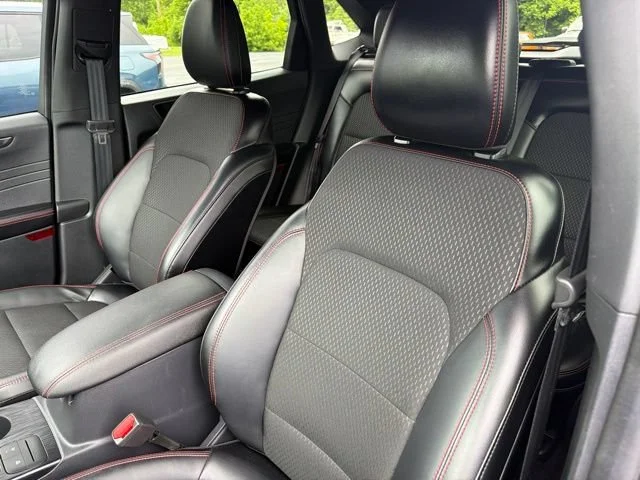 Used 2025 Gray Ford ST-Line image 27