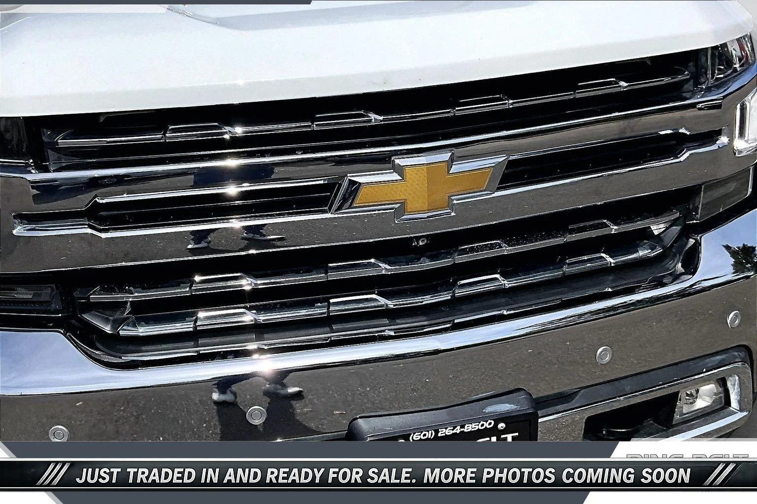 Used 2021 SUMMIT WHITE Chevrolet LTZ image 22