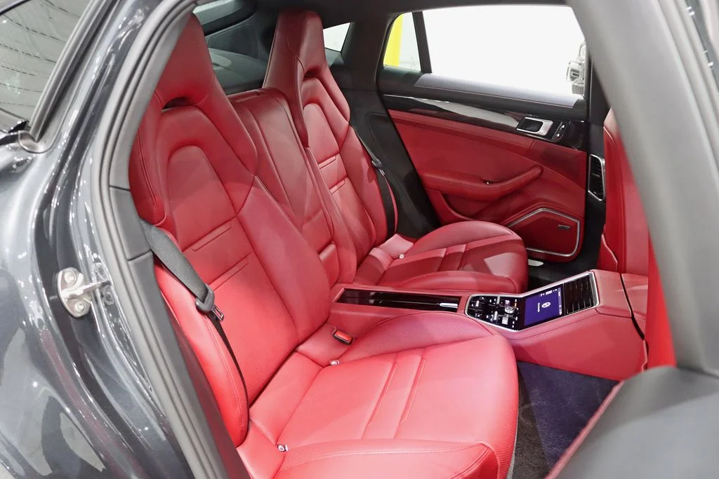 Used 2020 Black Porsche 4S image 28