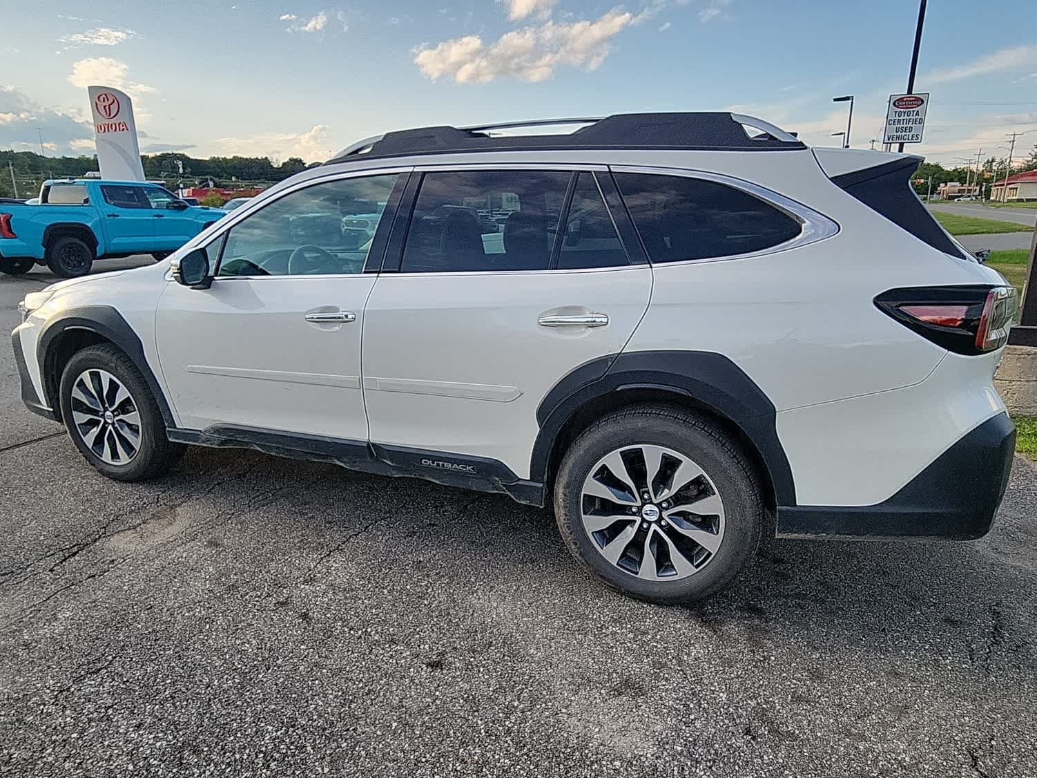 2025 Subaru Outback Touring XT