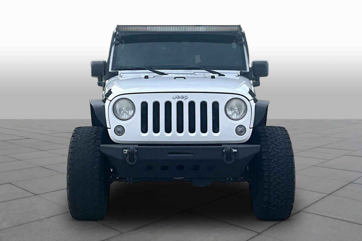 Used 2014 Bright White Clearcoat Jeep Sport image 3