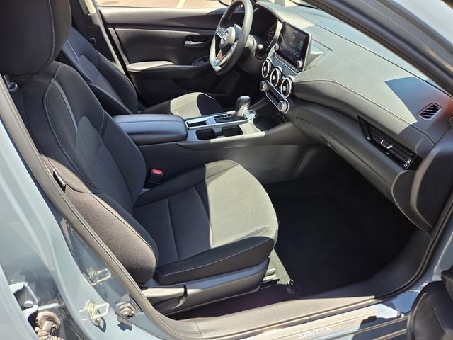 2025 Nissan Sentra SV - Photo 15