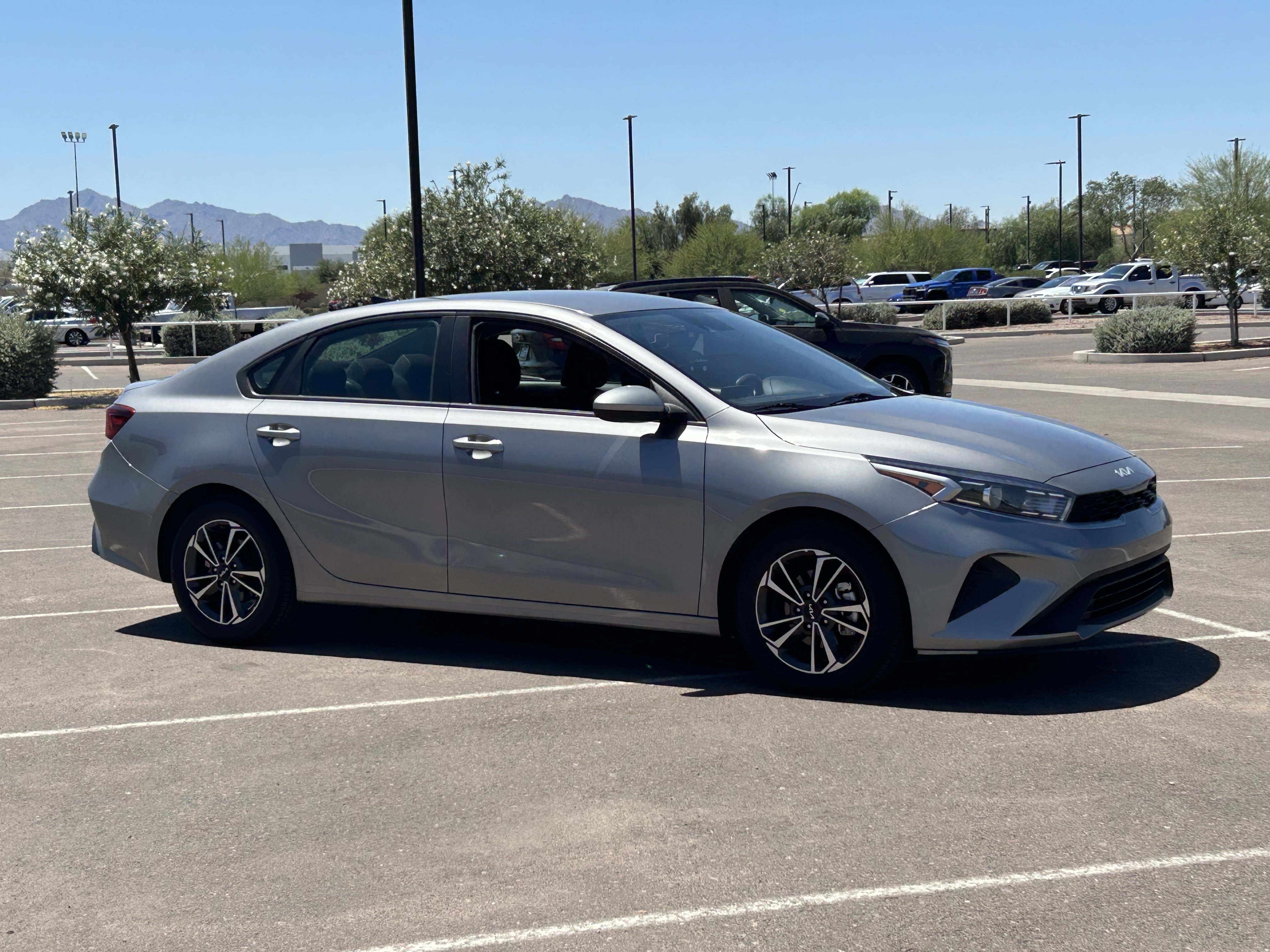 2024 Kia Forte LXS - Photo 7