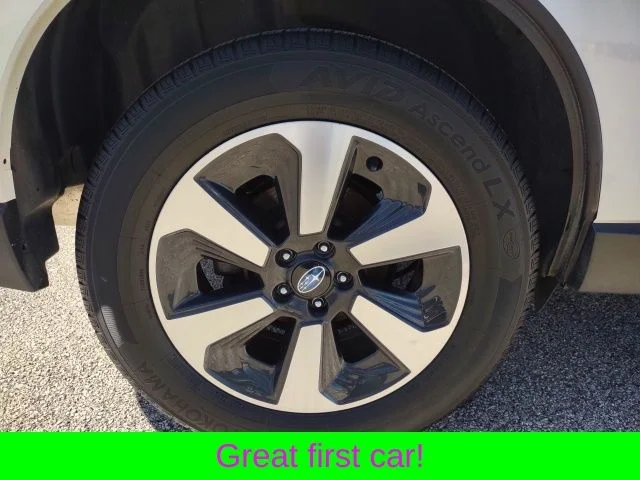 Certified Used 2018 Crystal White Pearl Subaru 2.5i Premium image 24