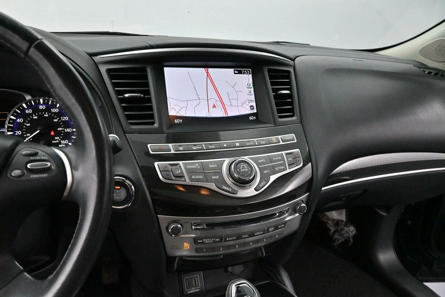 Used 2019 Hermosa Blue INFINITI LUXE image 17