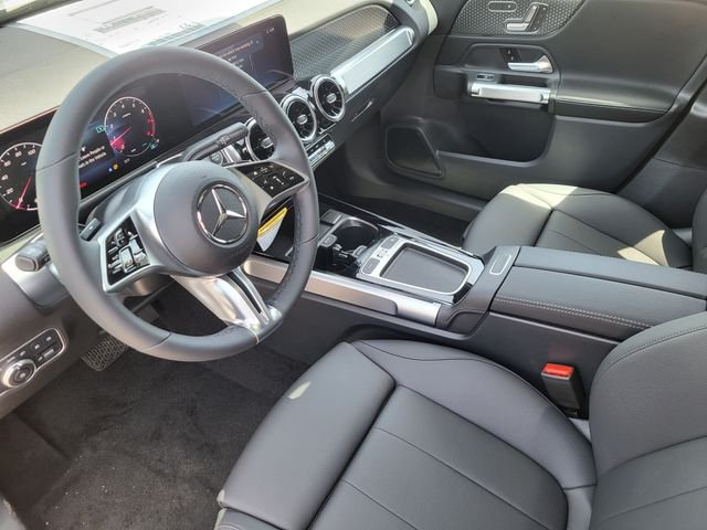 New 2026 Cirrus Silver Metallic Mercedes-Benz GLB 250 image 7